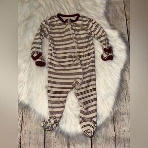 Little company footed pajamas size 3 m